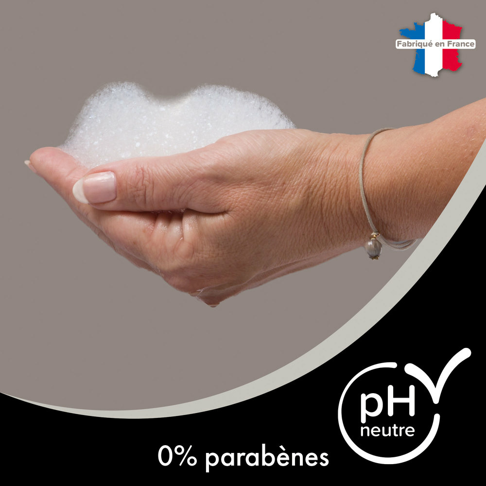 SHAMPOOING PELACHE NOIR